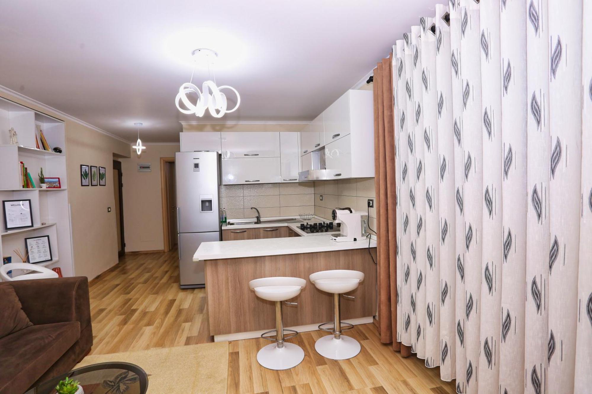 R&B City Center Apartment Tirana Bagian luar foto