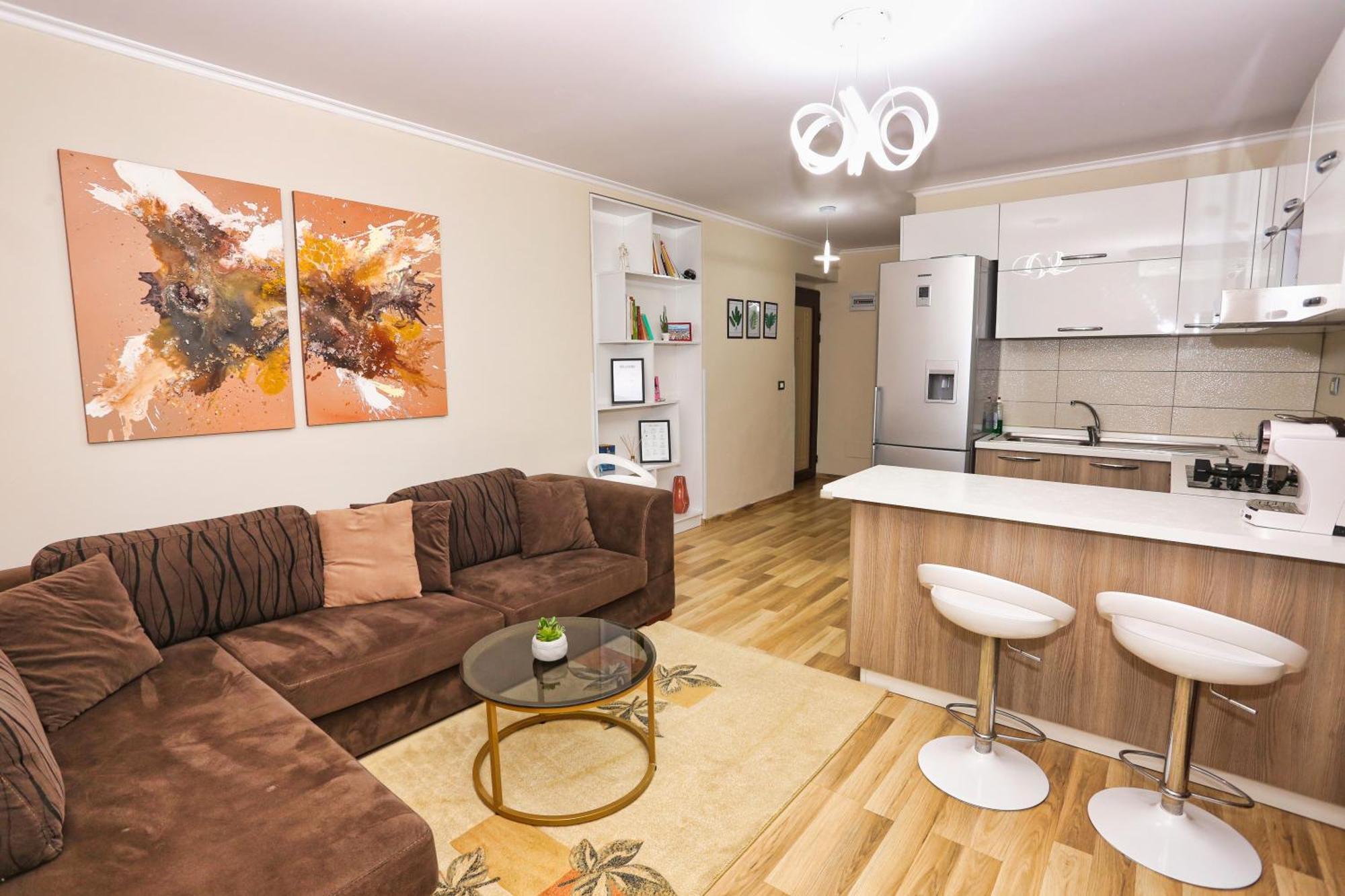 R&B City Center Apartment Tirana Bagian luar foto